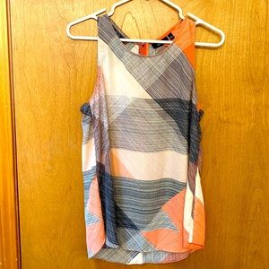 Cute pattern top. Size large